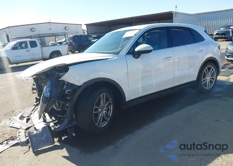2021 Porsche Cayenne z USA, uszkodzony, nr VIN WP1AA2AY1MDA00684